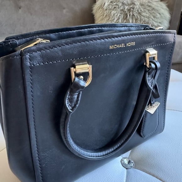 Michael Kors Black Leather Benning Handbag Crossbody Adjustable Straps Handles - Picture 3 of 15